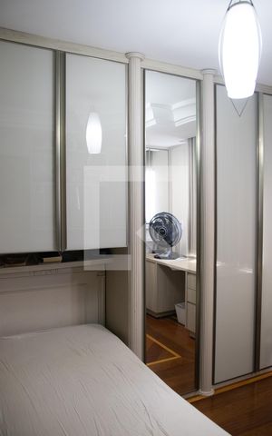 Apartamento à venda com 200m², 3 quartos e 1 vaga Apartamento à venda com 200m², 3 quartos e 1 vagaQuarto 01
