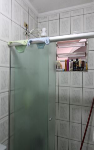 Casa à venda com 250m², 4 quartos e 2 vagasSuíte Externa banheiro