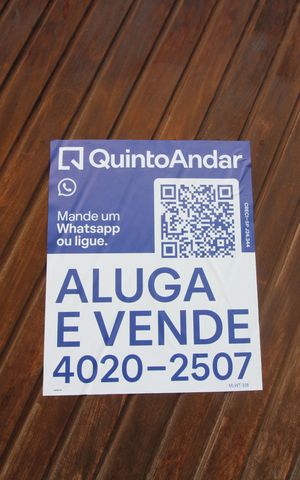 Casa à venda com 250m², 4 quartos e 2 vagasPlaca