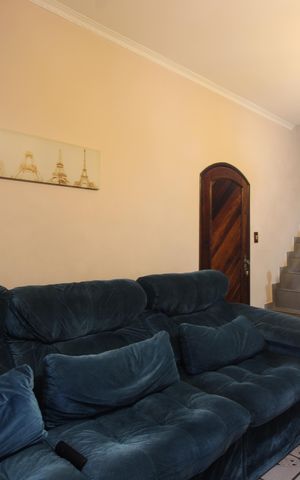 Casa à venda com 250m², 4 quartos e 2 vagasSala