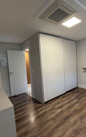 Casa à venda com 410m², 4 quartos e 6 vagas
