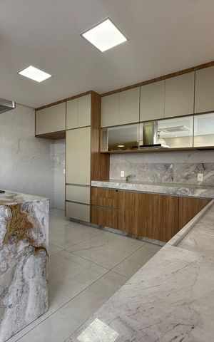 Casa à venda com 410m², 4 quartos e 6 vagas