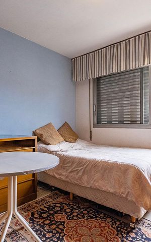 Apartamento à venda com 160m², 3 quartos e 2 vagas Apartamento à venda com 160m², 3 quartos e 2 vagasQuarto 2