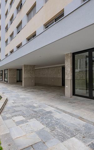 Apartamento à venda com 160m², 3 quartos e 2 vagas Apartamento à venda com 160m², 3 quartos e 2 vagasCozinha