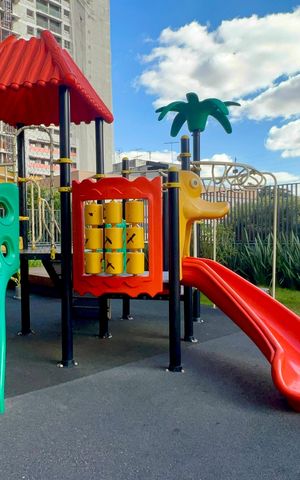 Apartamento à venda com 100m², 3 quartos e 2 vagas Apartamento à venda com 100m², 3 quartos e 2 vagasPlayground
