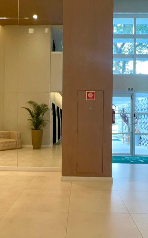 Apartamento à venda com 100m², 3 quartos e 2 vagas Apartamento à venda com 100m², 3 quartos e 2 vagasHall de entrada