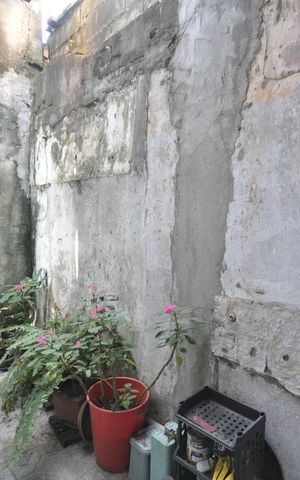 Casa à venda com 80m², 2 quartos e 1 vagaQuintal