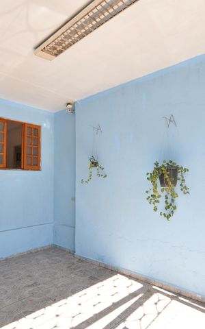 Casa à venda com 80m², 2 quartos e 1 vagaGaragem