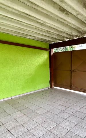 Casa à venda com 125m², 3 quartos e 1 vaga Casa à venda com 125m², 3 quartos e 1 vagaGaragem