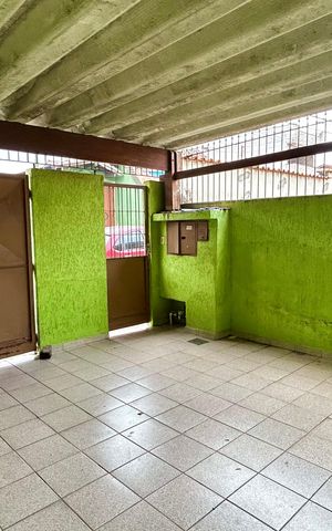 Casa à venda com 125m², 3 quartos e 1 vaga Casa à venda com 125m², 3 quartos e 1 vagaGaragem