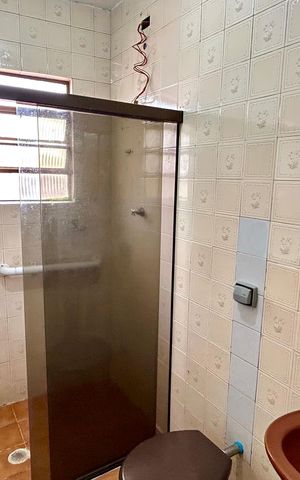 Casa à venda com 125m², 3 quartos e 1 vaga Casa à venda com 125m², 3 quartos e 1 vagaBanheiro 1