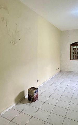 Casa à venda com 125m², 3 quartos e 1 vaga Casa à venda com 125m², 3 quartos e 1 vagaSala