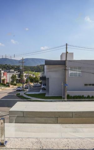 Casa de condomínio à venda com 264m², 4 quartos e 4 vagas