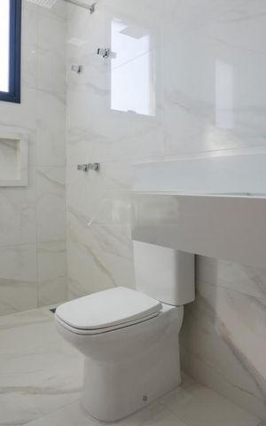 Casa de condomínio à venda com 264m², 4 quartos e 4 vagas