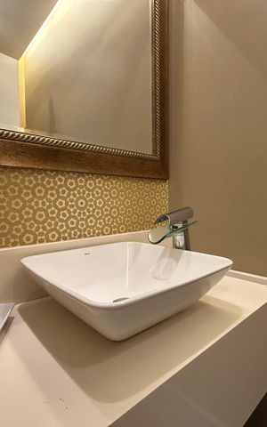 Apartamento para alugar com 160m², 3 quartos e 1 vaga Apartamento para alugar com 160m², 3 quartos e 1 vagaLavabo