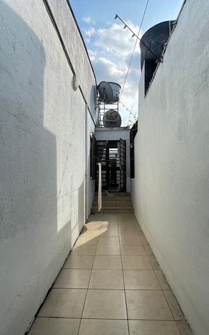 Casa à venda com 180m², 3 quartos e 2 vagas