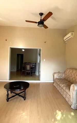 Casa à venda com 180m², 3 quartos e 2 vagas