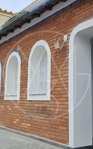 Casa à venda com 164m², 3 quartos e 1 vaga
