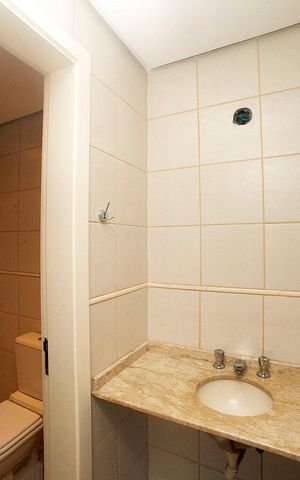 Apartamento à venda com 87m², 2 quartos e 1 vagaBanheiro 2