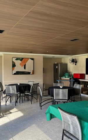 Apartamento à venda com 145m², 4 quartos e 3 vagas Apartamento à venda com 145m², 4 quartos e 3 vagasÁrea comum - Churrasqueira