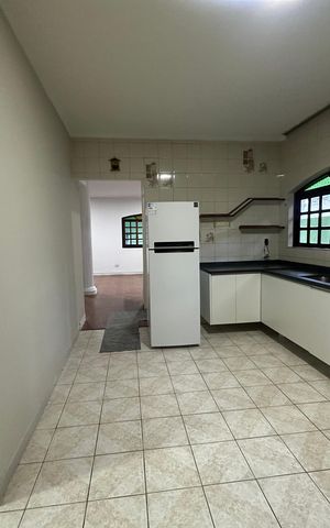 Casa para alugar com 400m², 5 quartos e 5 vagas Casa para alugar com 400m², 5 quartos e 5 vagasCozinha