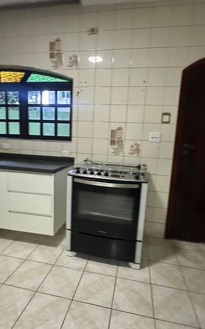 Casa para alugar com 400m², 5 quartos e 5 vagas Casa para alugar com 400m², 5 quartos e 5 vagasCozinha
