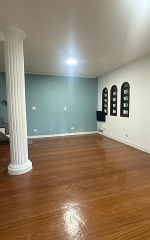 Casa para alugar com 400m², 5 quartos e 5 vagas Casa para alugar com 400m², 5 quartos e 5 vagasSala