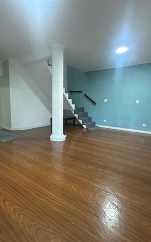 Casa para alugar com 400m², 5 quartos e 5 vagas Casa para alugar com 400m², 5 quartos e 5 vagasSala