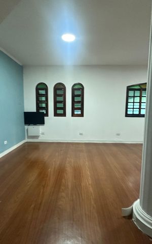 Casa para alugar com 400m², 5 quartos e 5 vagas Casa para alugar com 400m², 5 quartos e 5 vagasSala