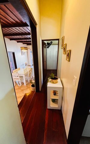 Casa à venda com 600m², 4 quartos e 6 vagas Casa à venda com 600m², 4 quartos e 6 vagasCorredor quarto