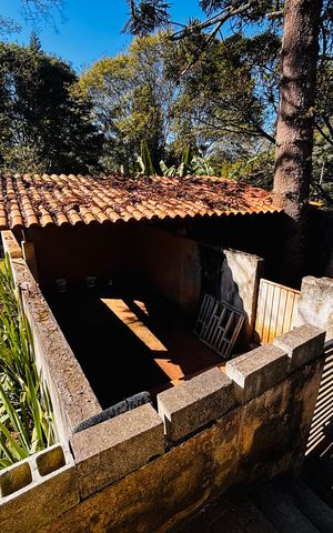 Casa à venda com 600m², 4 quartos e 6 vagas Casa à venda com 600m², 4 quartos e 6 vagasCanil