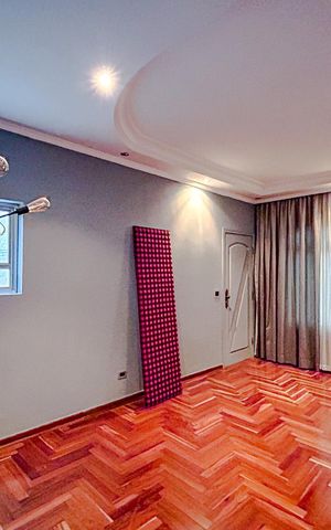 Casa para alugar com 150m², 3 quartos e 2 vagasSala