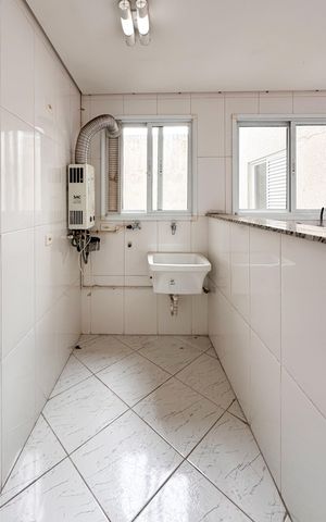 Apartamento à venda com 55m², 2 quartos e 1 vaga Apartamento à venda com 55m², 2 quartos e 1 vagaÁrea de Serviço