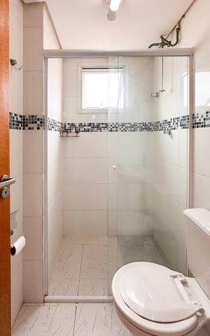 Apartamento à venda com 55m², 2 quartos e 1 vaga Apartamento à venda com 55m², 2 quartos e 1 vagaBanheiro Social