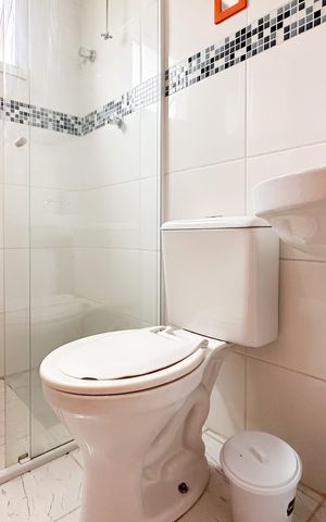 Apartamento à venda com 55m², 2 quartos e 1 vaga Apartamento à venda com 55m², 2 quartos e 1 vagaBanheiro Social