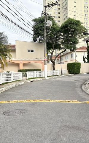 Casa de condomínio à venda com 100m², 2 quartos e 1 vaga Casa de condomínio à venda com 100m², 2 quartos e 1 vagaÁrea comum