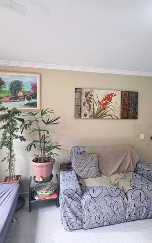 Casa de condomínio à venda com 100m², 2 quartos e 1 vaga Casa de condomínio à venda com 100m², 2 quartos e 1 vagaSala
