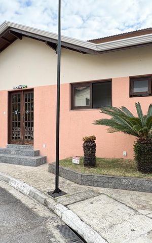 Casa de condomínio à venda com 100m², 2 quartos e 1 vaga Casa de condomínio à venda com 100m², 2 quartos e 1 vagaMercado