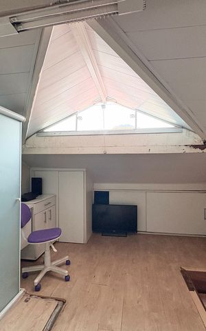 Casa de condomínio à venda com 100m², 2 quartos e 1 vaga Casa de condomínio à venda com 100m², 2 quartos e 1 vagaSótão