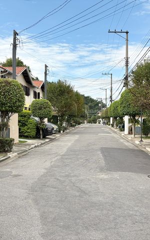 Casa de condomínio à venda com 100m², 2 quartos e 1 vaga Casa de condomínio à venda com 100m², 2 quartos e 1 vagaÁrea comum