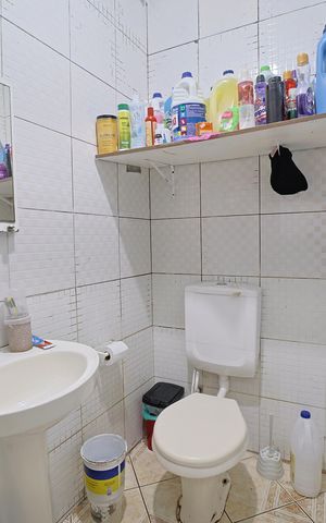 Casa para alugar com 72m², 1 quarto e 1 vagaBanheiro social 