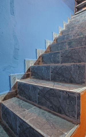 Casa para alugar com 72m², 1 quarto e 1 vagaescada