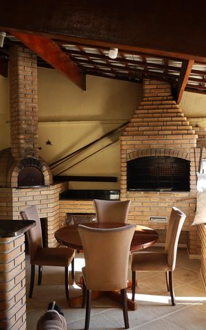 Casa à venda com 600m², 5 quartos e 7 vagasÁrea comum