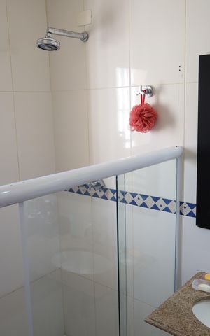 Casa à venda com 600m², 5 quartos e 7 vagasBanheiro social