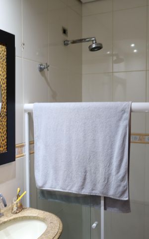 Casa à venda com 600m², 5 quartos e 7 vagasBanheiro da Suíte 2