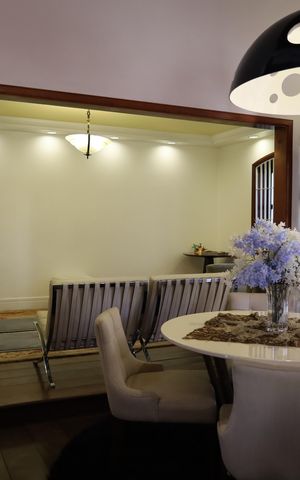 Casa à venda com 600m², 5 quartos e 7 vagasSala