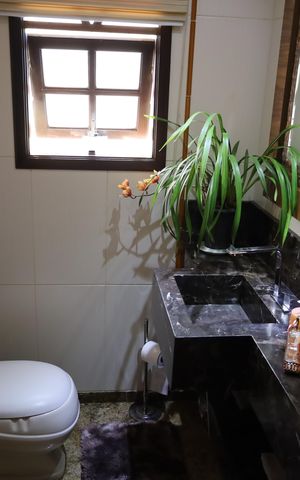 Casa à venda com 600m², 5 quartos e 7 vagasLavabo
