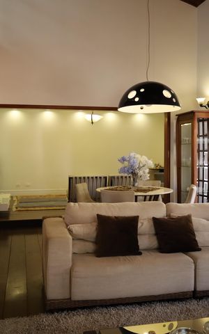 Casa à venda com 600m², 5 quartos e 7 vagasSala