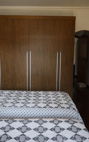 Casa à venda com 600m², 5 quartos e 7 vagasSuíte 2