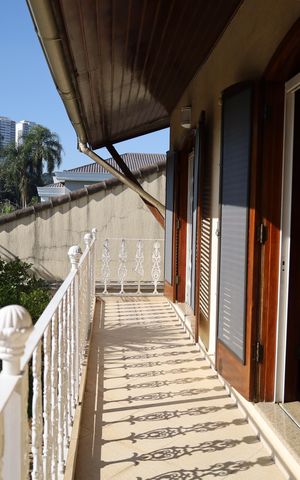 Casa à venda com 600m², 5 quartos e 7 vagasVaranda da Suíte 2